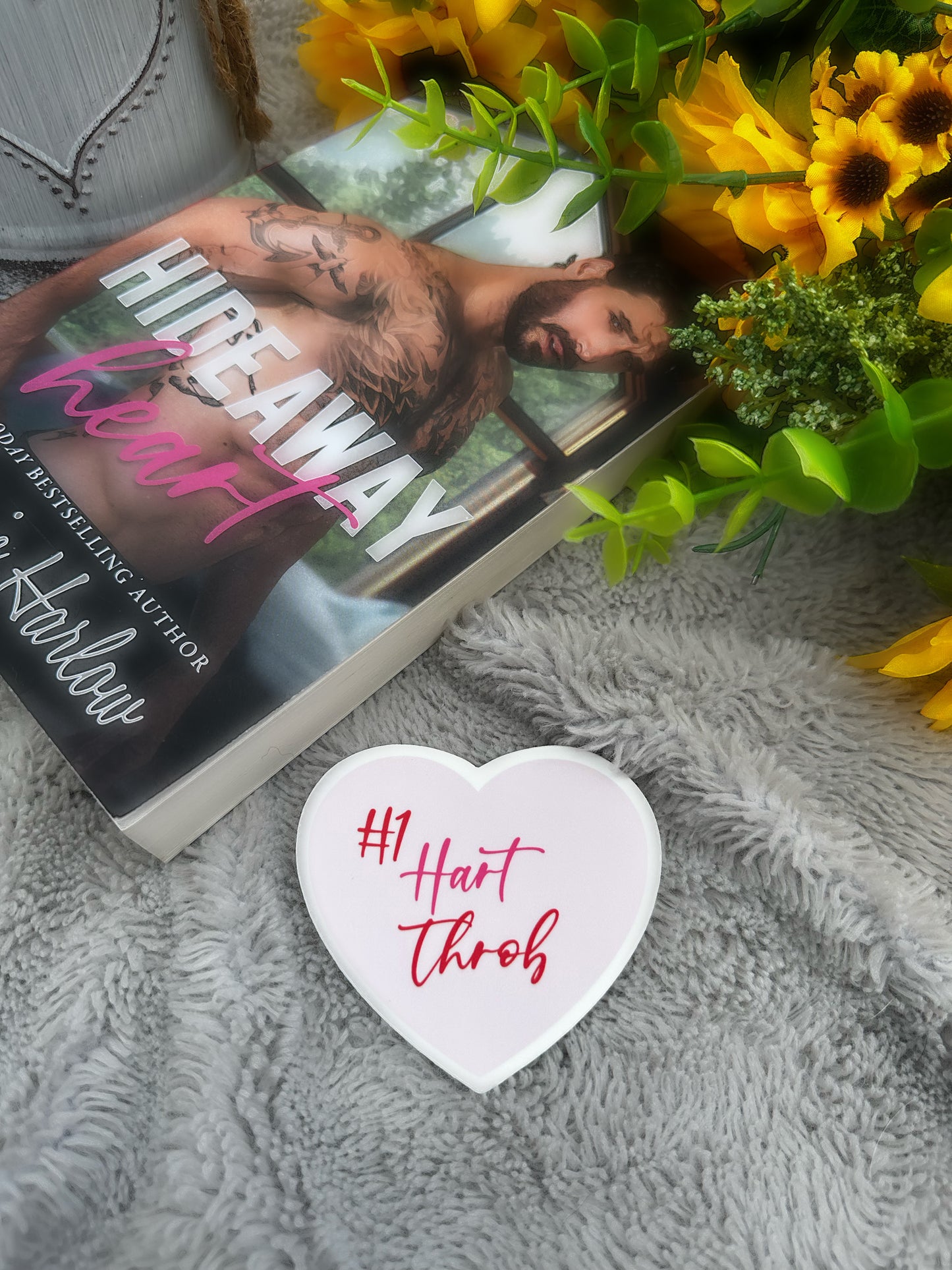 Hideaway Heart - Hart Throb Sticker